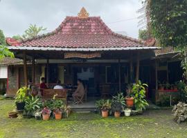 Sopo Guesthouse，位于Ngemplak的酒店