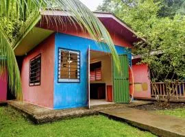 Comfortable Casita, walking distance to the Beach