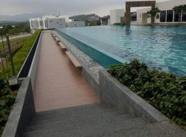 SS CondoStay Residensi Lili, Nilai nearby KLIA, USIM - infinity pool, wifi, smart tv，位于汝来的酒店