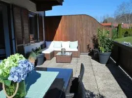 Wohnung direkt am Tegernsee mit XL-Terrasse