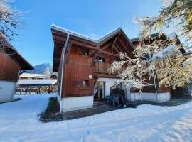 Cascades, 3 bedroom chalet with shared pool.