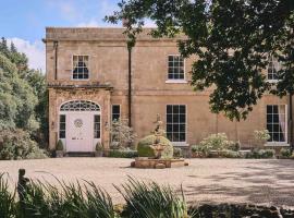 The Manor Holcombe Luxury House Pool & Hot-tub，位于Holcombe的酒店