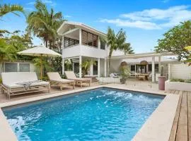 Talamanca - Tallow Beach retreat with pool