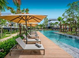 Stay Wellbeing & Lifestyle Resort，位于拉威海滩的家庭/亲子酒店