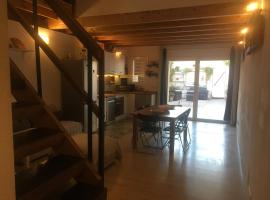 Charming house next to the sea and Barcelona for 6，位于巴达洛纳的度假屋