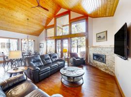 Lakefront Paradise，位于帕戈萨斯普林斯的海滩酒店