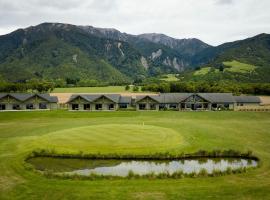 Koura Bay Golf Resort，位于凯库拉的高尔夫酒店