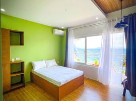 Anilao Ocean View Guest House，位于马比尼的度假短租房