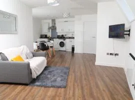 Plush 2-bedroom apartment Coventry city center