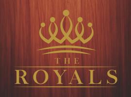 The Royals Home Stay，位于德奥加尔的公寓