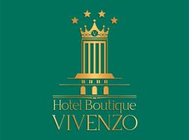 Hotel Boutique Vivenzo，位于拉巴斯General Hospital Luis Uria de la Oliva附近的酒店