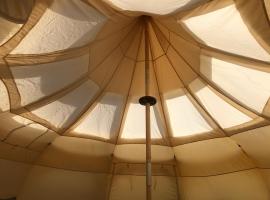 Stargazer Tent met sterrenuitzicht，位于卡兰茨奥赫的豪华帐篷