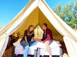 Gårdshotellets Camping，位于斯塔德的豪华帐篷营地