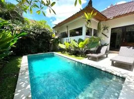 Villa MONTI - LEGIAN - SEMINYAK - Lovely 2 Bedroom Villa - Great Location !