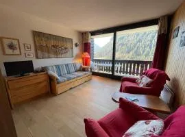 Grand studio près du centre et télécabine avec parking - FR-1-693-67