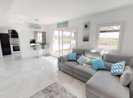 Luxury 2 bed Penthouse on Golf Course Murcia，位于苏西纳的公寓