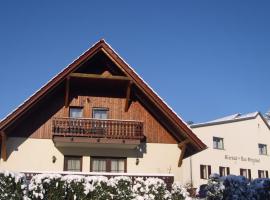 Bierbad-Landhotel Garni Kummerower Hof - Weltweit erstes Bierbad，位于新策勒的酒店