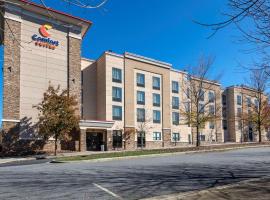 Comfort Suites Huntersville near Lake Norman，位于亨特斯维尔的酒店