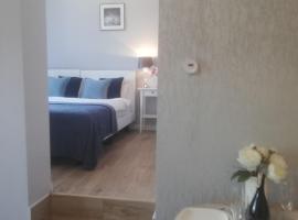 Leśne Apartamenty，位于什奇特诺的酒店