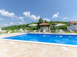 Villa Ana，位于Umljanović的酒店
