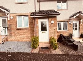 Lovely entire 2 Bedroom apartment，位于Monifieth的酒店