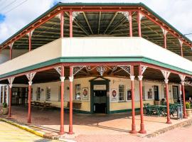 Peel Inn Hotel Nundle，位于Nundle的酒店