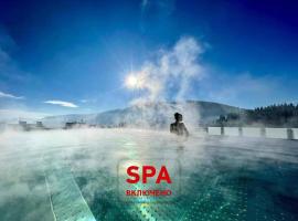 BUKA Apart-Hotel & SPA，位于布克维的带泳池的酒店