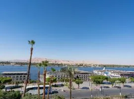 Aracan Eatabe Luxor Hotel