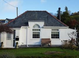 Delfryn Holiday Cottage，位于科尔温湾博德南特花园附近的酒店