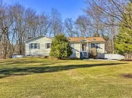 New Paltz Apt - 11 Mi to Poughkeepsie!