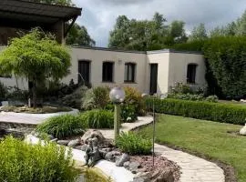 Appartement calme au coeur du jardin