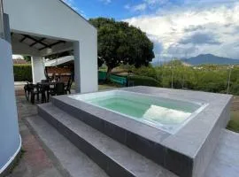 Casa de lujo campestre con jacuzzi