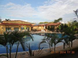 Canto da Enseada Hotel，位于纳扎雷保利斯塔的酒店