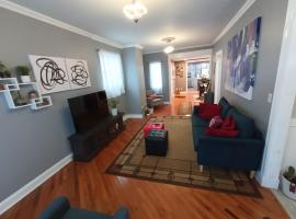 Cozy Updated 3-BR apartment near Peace Bridge，位于布法罗Fort Erie Race Track附近的酒店