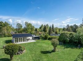 2 Bedroom Awesome Home In Vig，位于比戈的酒店