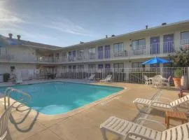 Motel 6 San Antonio, Tx Six Flags Fiesta TX - La Cantera Area