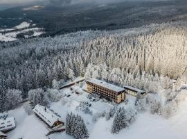 OREA Hotel Špičák Šumava，位于泽勒兹纳·鲁达的酒店