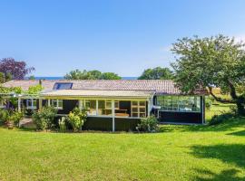 Gorgeous Home In Svaneke With Wifi，位于斯瓦讷克的酒店