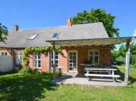 4 Bedroom Cozy Home In Anholt，位于Anholt的酒店