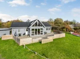 3 Bedroom Beautiful Home In Vemb