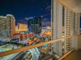 MGM Signature Towers, Balcony Suite, Strip View - NO RESORT FEES!