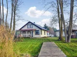 2 Bedroom Beautiful Home In Wilcze