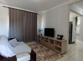 Apartamento Doce Aconchego - RESIDENCIAL WAKI 05，位于多拉杜斯的度假短租房