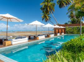 Villa Pantai Boutique Hotel Maragogi，位于马拉戈日的带按摩浴缸的酒店