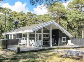 3 Bedroom Stunning Home In Nexø