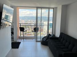 Apartamento privado con vista en el centro de B/ga，位于布卡拉曼加的带按摩浴缸的酒店