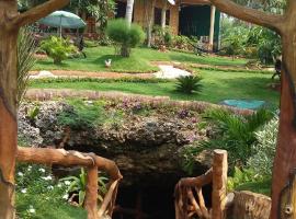 Paraiso Cave & Restaurant & Resort，位于San Francisco的酒店