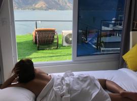 luxury atitlan suites，位于圣佩德罗拉拉古纳的海滩短租房