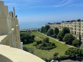 Sky View Double Bed Apartment in Brighton and Hove