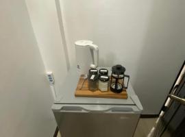 Ma Lourdes Inn-Washington Street，位于Palompon的酒店